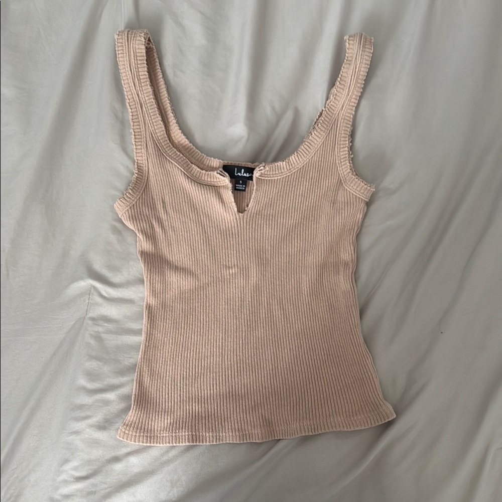 Lulu's Beige Ribbed Distressed Tank Top